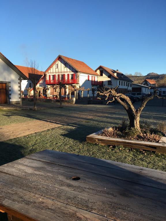 Albergue Irugoienea Espinal-Auzperri Kültér fotó